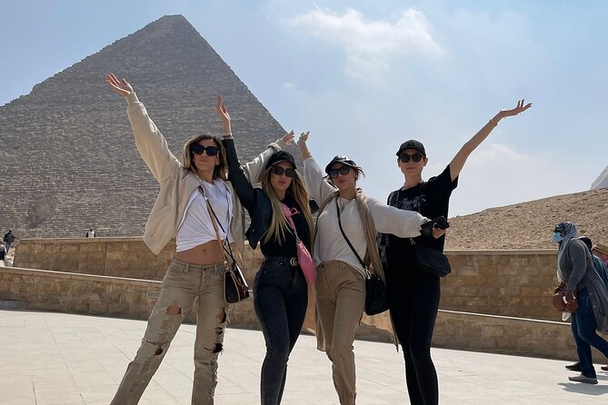 Full Day Private Guided Tours to Pyramids & Sphinx - What the guide adds to the experience