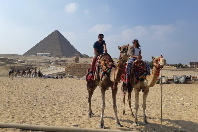 Full Day Private Tour Giza Pyramids Sphinx, Camel Ride, Egyptian Museum & Bazaar - Seeing the Sphinx and Valley Temple