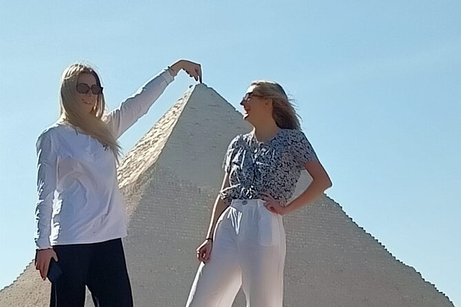 Full-Day Private Tour to Giza Pyramids, Sphinx, Memphis & Saqqara - Guides, drivers, and the private-tour advantage