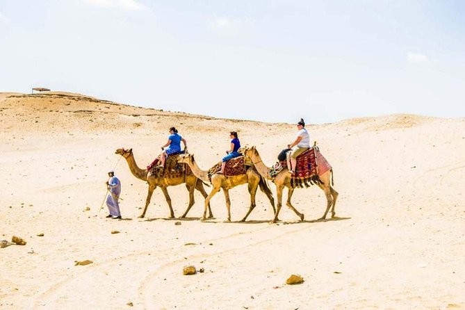 Full-Day Tour From Cairo: Giza Pyramids, Sphinx, Memphis, and Saqqara - Giza Pyramids and the Valley Temple