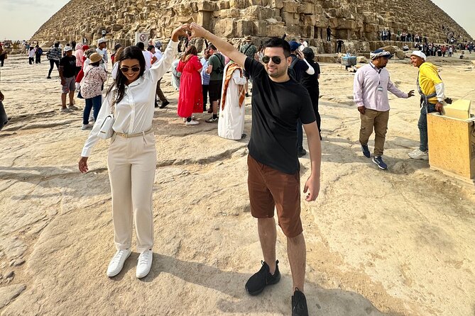 Full Day Tour in Pyramids and Egyptian Museum - The guides and the human side of the day