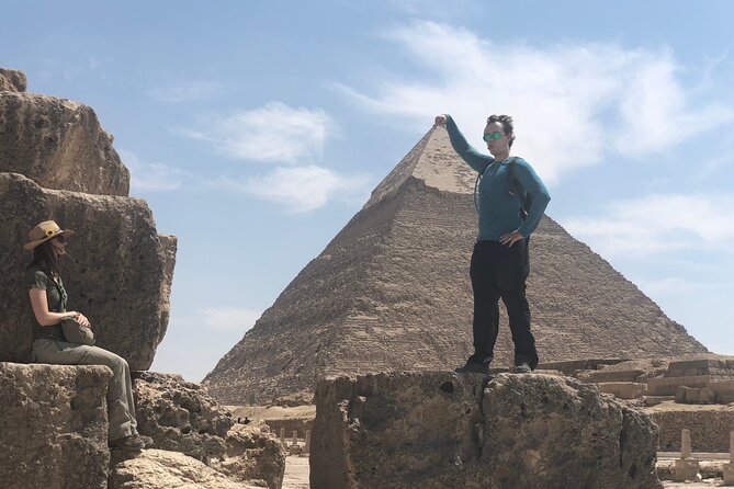 Full - Day Tour to Giza Pyramids , Cairo Museum & Bazaar Includes Lunch - What the $99 Price Includes