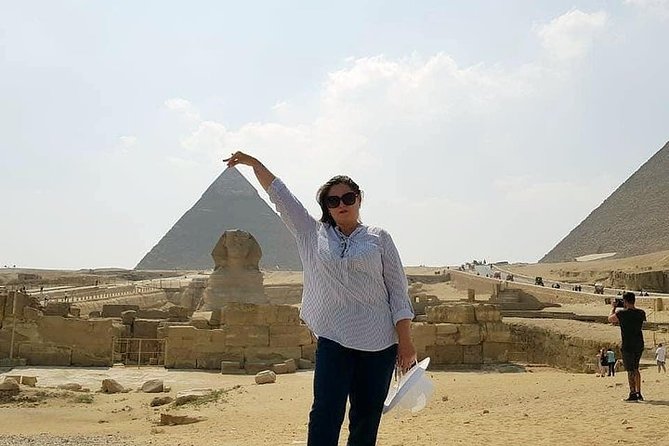 Full-Day Tour to Giza Pyramids, Memphis, and Saqqara with lunch - Giza Pyramids: more than the famous postcard