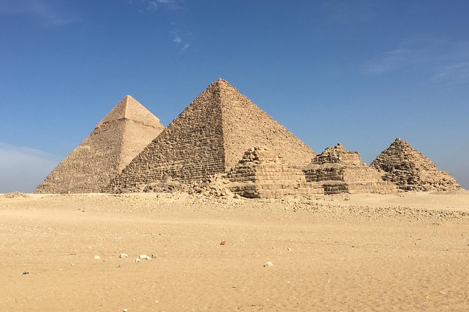 Full day tour to Giza Pyramids, Memphis, Sakkara & Dahshur with private guide - What the private vehicle and guide add