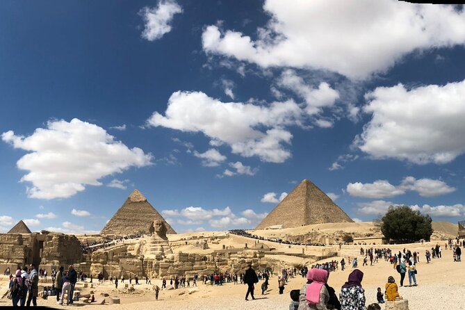 Full Day Tour to Giza Pyramids, Sphinx, Egyptian Museum, Khan el-Khalili Bazaar - Giza after the first look at the pyramids
