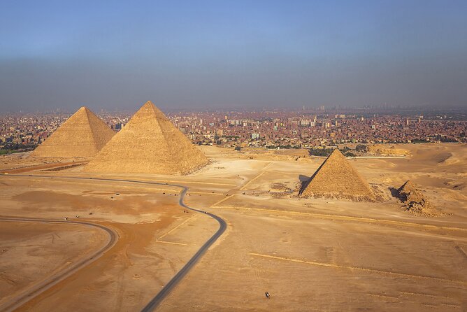 Full Day Tour Visit Pyramids, Sphinix, Saqqara and Dahsour - Guide quality and the retail stops