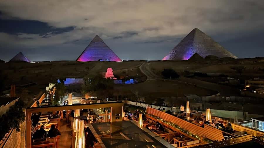 Giza: Dinner with Pyramids All Around You at Rooftop7000 - Why dinner with the Pyramids works so well