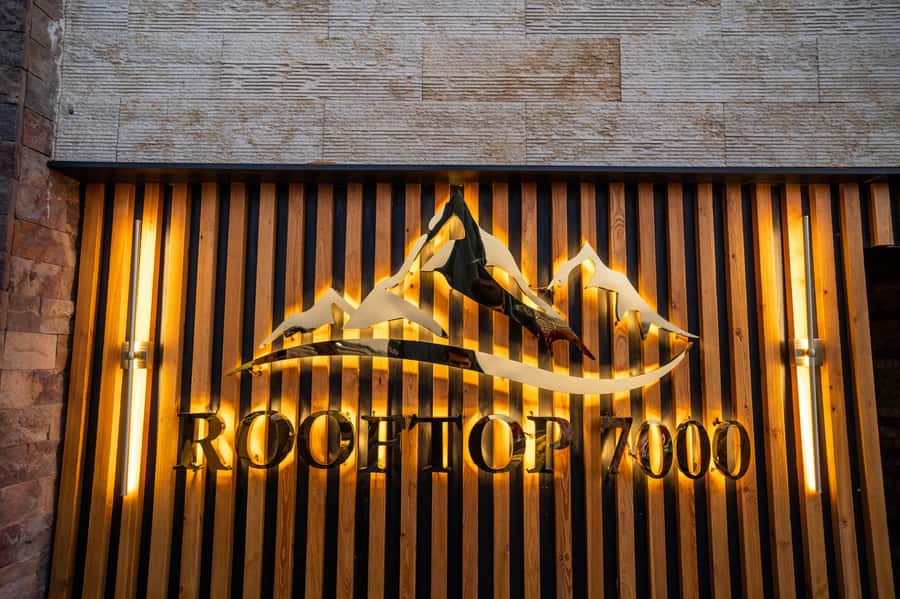 Giza: Dinner with Pyramids All Around You at Rooftop7000 - The 45-minute ride from Cairo or Giza