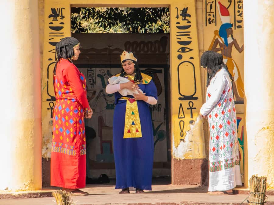 Giza: Pharaonic Village Half-Day Tour with Hotel Pickup - Reaching the Pharaonic Village from Cairo or Giza