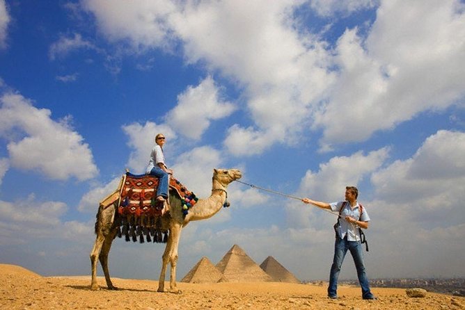 Giza Pyramids and The Sphinx Walking Tour - Seeing the three pyramids of Giza