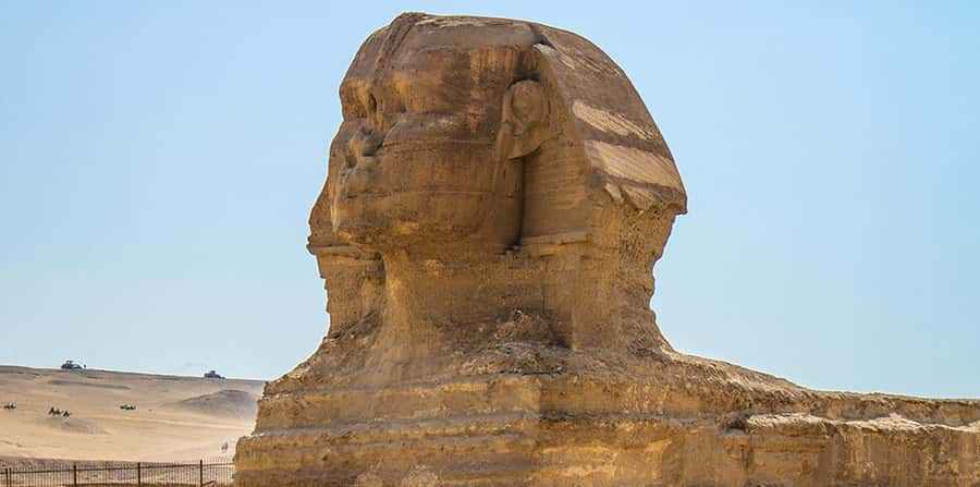 Giza: Pyramids at Sunset Guided Camel Tour - Small groups and multilingual guides