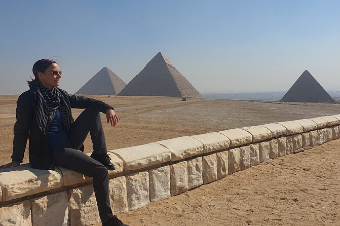 Giza pyramids,Egyptian Museum, Khan El khalili Bazar and Moez Street - Egyptian Museum: a useful counterpoint to the open desert