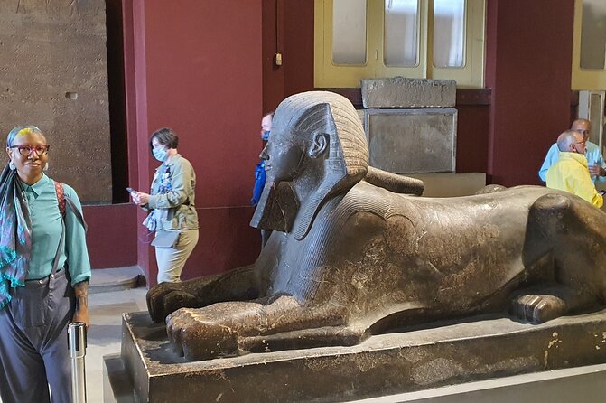 Giza pyramids,Egyptian Museum, Khan El khalili Bazar and Moez Street - Who this Cairo tour suits best