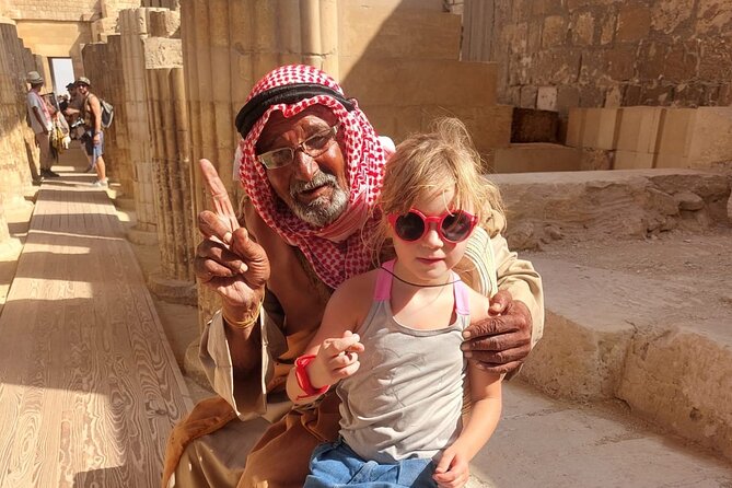 Giza Pyramids Sakkara Memphis Full Day Tour - Guides, languages, and the human side of the day