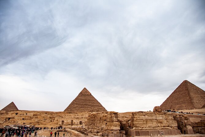 Giza Pyramids, Sphinx, Saqqara, and Memphis Private Day Tour - What the guide adds