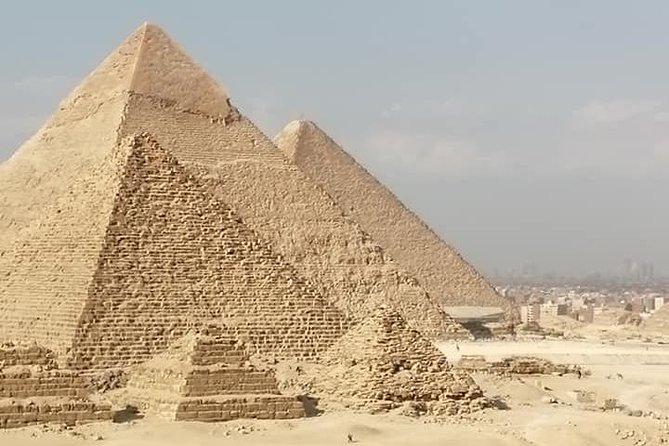 Giza Pyramids & sphinx ,Saqqara(step pyramids,Dahshour (red and bent pyramids) - Key points at a glance