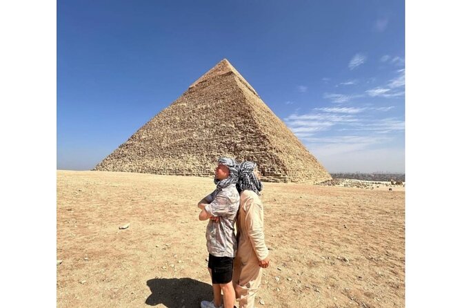 Guided Tour to Giza Pyramids & Sphinx and Grand Egyptian Museum - Guides, drivers, and the comfort factor