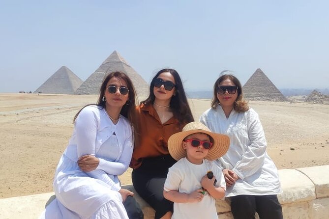 Guided Tour to Giza Pyramids ,Sphinx, Camel & inside the pyramids - Why this private Giza tour works well
