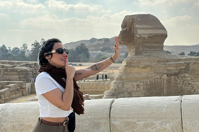 Guided Tour to Giza Pyramids ,Sphinx, Camel & inside the pyramids - What the $30 price really buys