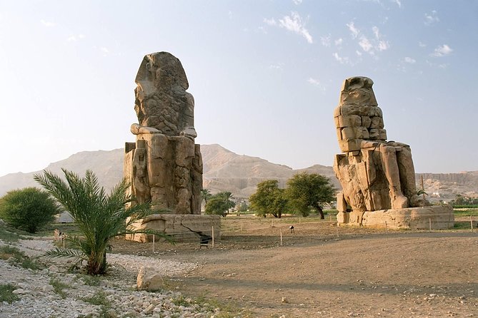 Guided Trip To the West Bank In Luxor - Colossi of Memnon and the missing temple