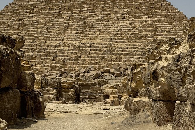 Half Day Giza Pyramids and Sphinx - The guides and the human side of the visit