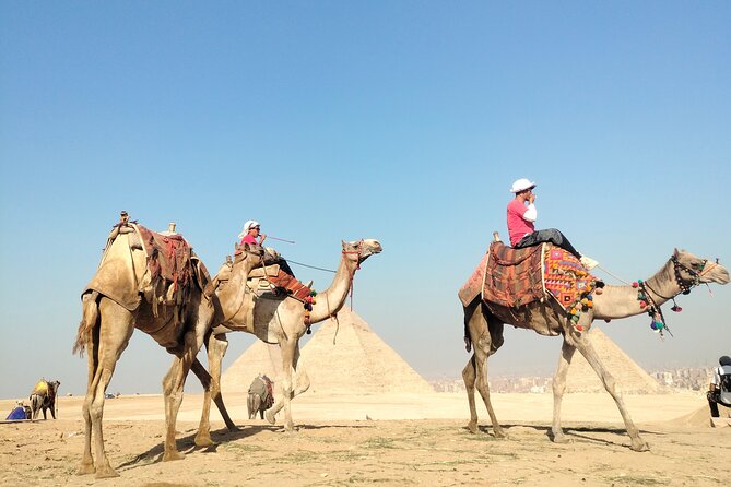 Half day Giza pyramids and Sphinx tour with an Egyptologist - Menkaure, the smallest of the three