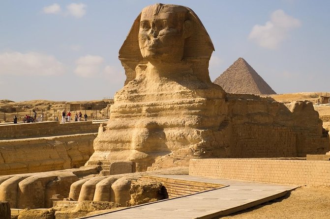 Half-Day Private tour to Pyramids of Giza and Sphinx - Why a private Giza tour can make sense