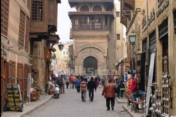 Half Day Tour: El Moez Street, Al Azhar Park and Khan EL Khalili Bazaar - Why El Moez Street is the heart of the tour