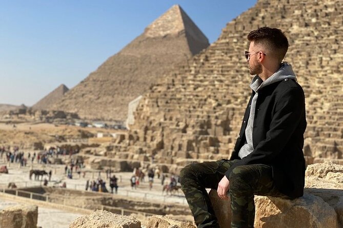 Half Day Tour to Giza pyramids, sphinx Lunch and camel ridding - Seeing Giza by camel instead of only on foot