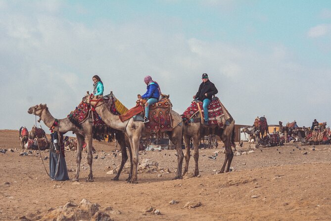 Horse or Camel Ride in Giza Pyramids - Riding through the gates and across the desert