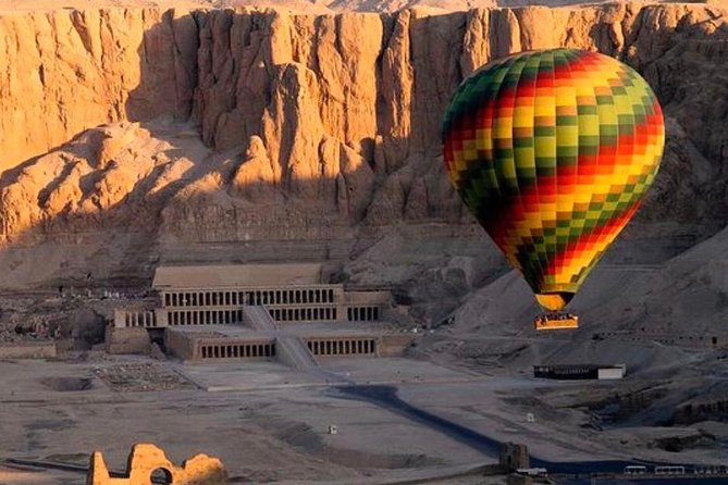 Hot Air Balloon Ride in Luxor Egypt with Transfers Included - The 4:30 am pickup and trip to the West Bank