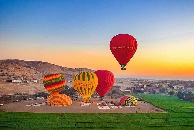Hot air Balloon Ride In luxor - Watching the balloon inflate