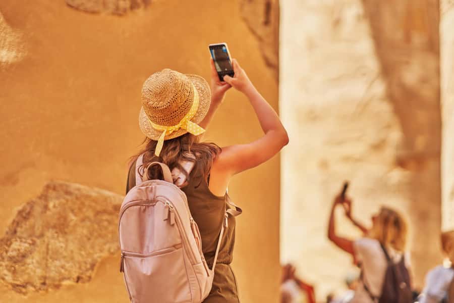 Hurghada: 2-Day Luxor Highlights & Hot Air Balloon & Hotel - Egyptian dinner and the first night