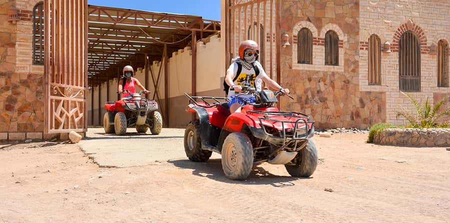 Hurghada: ATV Tour with Camel Ride, Dinner Show & Stargazing - Dinner, dancing, and the desert compound