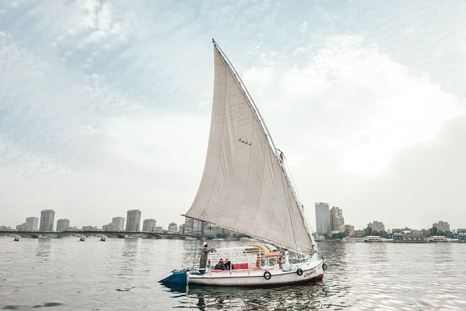 Hurghada Cairo Pyramids day tour by plane - Small group - The Egyptian Museum and Tutankhamun’s treasures