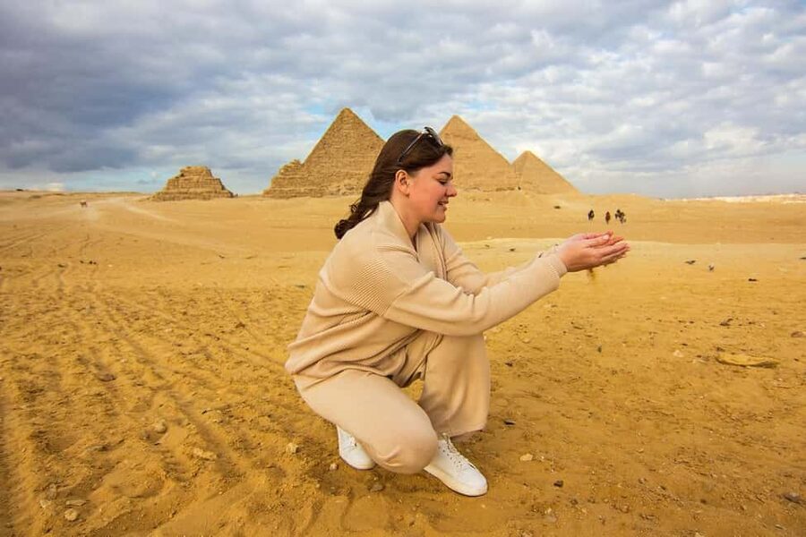 Hurghada: Cairo Pyramids, Sphinx & Egyptian Museum Day Trip - Should you book it?