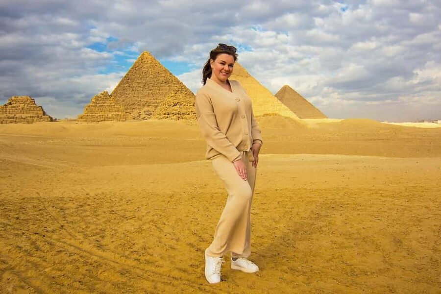 Hurghada: Cairo Pyramids, Sphinx & Egyptian Museum Day Trip - Adding a Nile boat ride or Tahrir Square