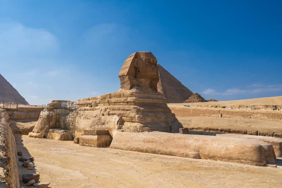 Hurghada: Cairo Pyramids, Sphinx, Museum & Bazaar Day Tour - The Sphinx and Valley Temple