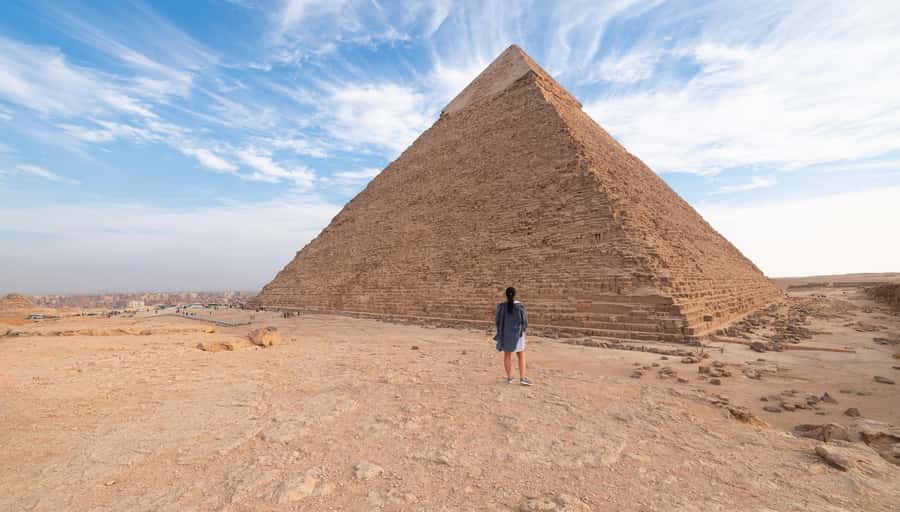 Hurghada: Cairo Pyramids, Sphinx, Museum & Bazaar Day Tour - Egyptian Museum: ancient objects after the pyramids
