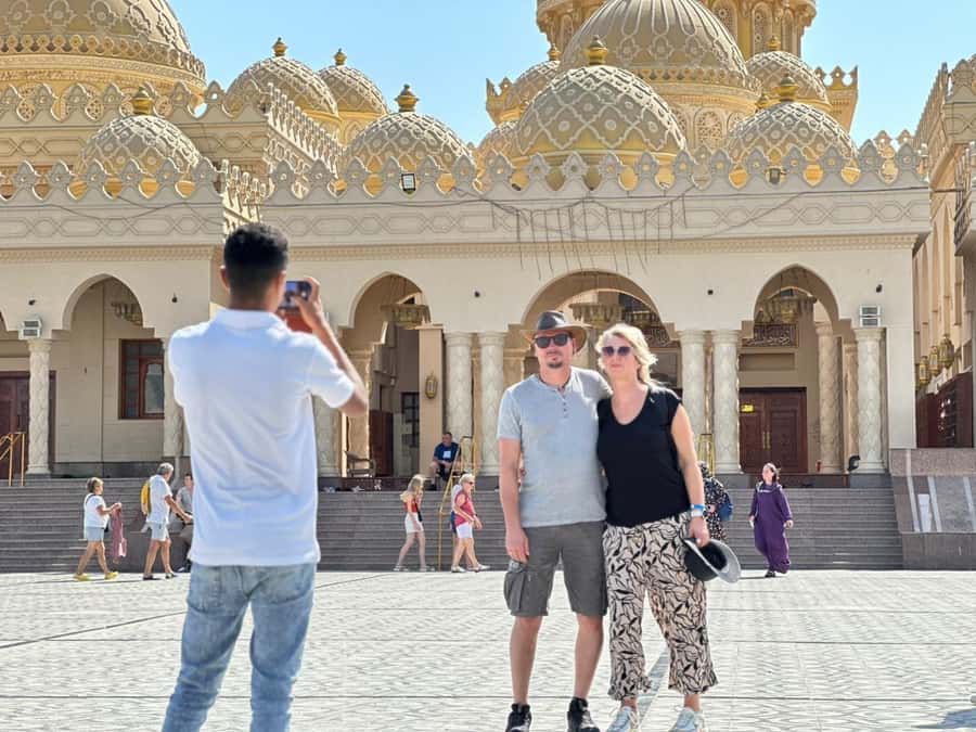 Hurghada: City Guided Tour with Local Market Stop - Key points at a glance