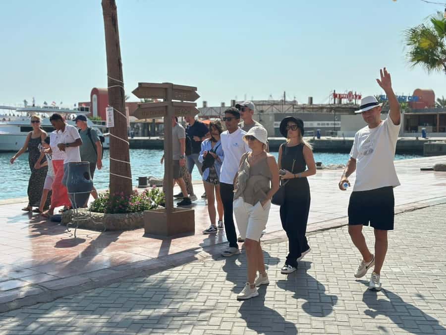 Hurghada: City Guided Tour with Local Market Stop - The harbor, fish market, and shipyard