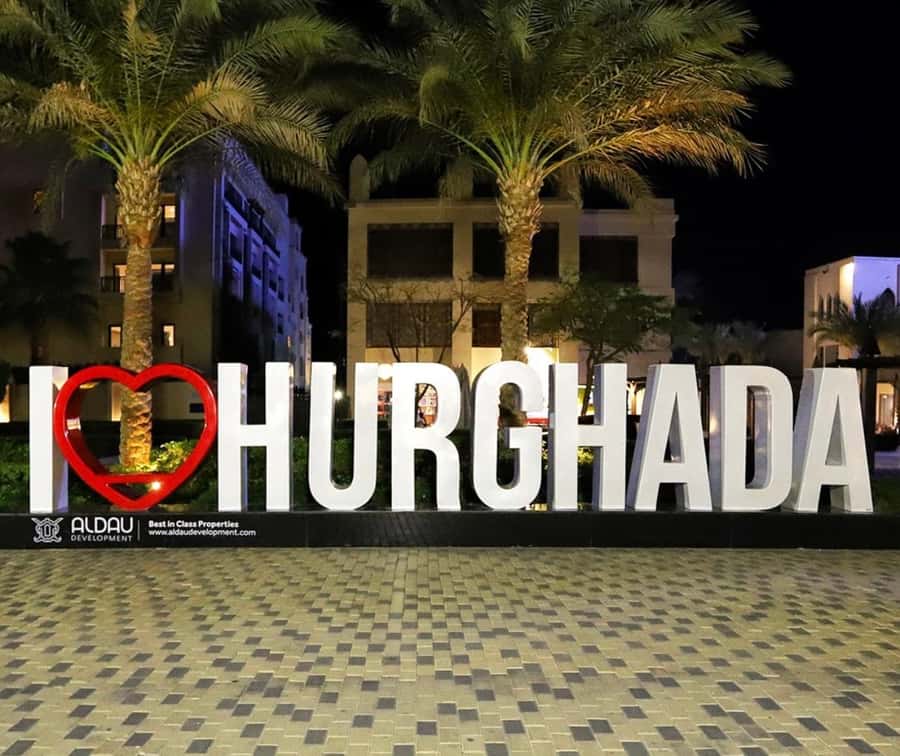 Hurghada: City Guided Tour with Local Market Stop - What the guide adds