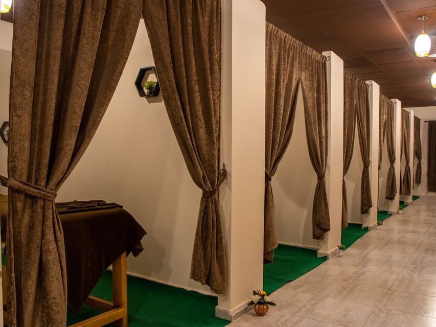 Hurghada: Cleopatra Spa and Massage - Comparing the three booking choices