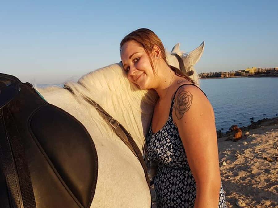 Hurghada: Desert and Sea Horseback Riding Tour with Transfer - Who will enjoy this most?