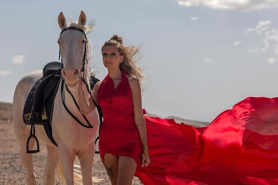 Hurghada: Desert & Sea Horse Riding with + 360° Photos - What the $21 price really covers