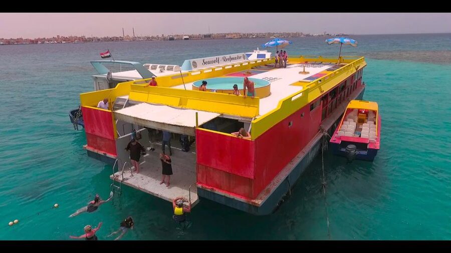 Hurghada: Empire Submarine Boat Trip with Snorkel and Drinks - Is $19 good value for Hurghada?