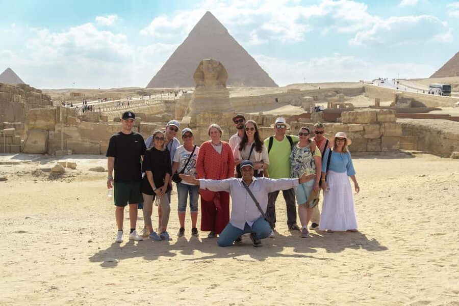 Hurghada: Full-Day Trip to Cairo by Plane - Guides, group size, and the human side of the tour