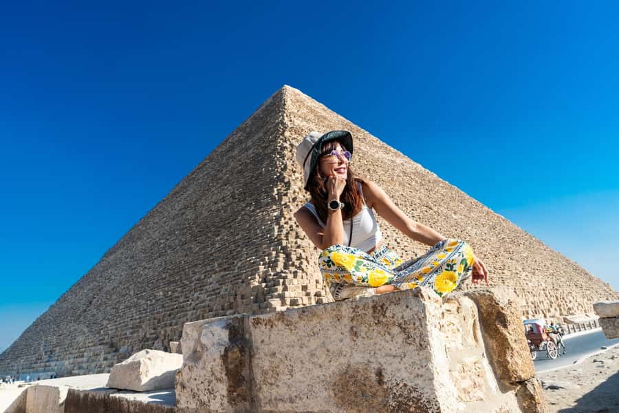 Hurghada: Full-Day Trip to Cairo by Plane - The Giza Plateau and the Great Pyramid