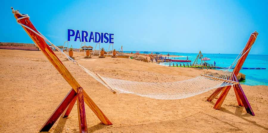 Hurghada: Giftun Islands with Snorkeling & Semi-Submarine - Who will enjoy this Giftun Island day?