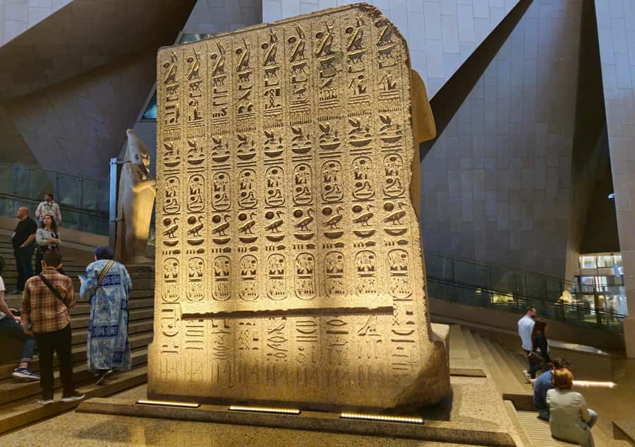 Hurghada: Grand Egyptian Museum, Pyramids & Sphinx Day Tour - The Grand Egyptian Museum in two hours